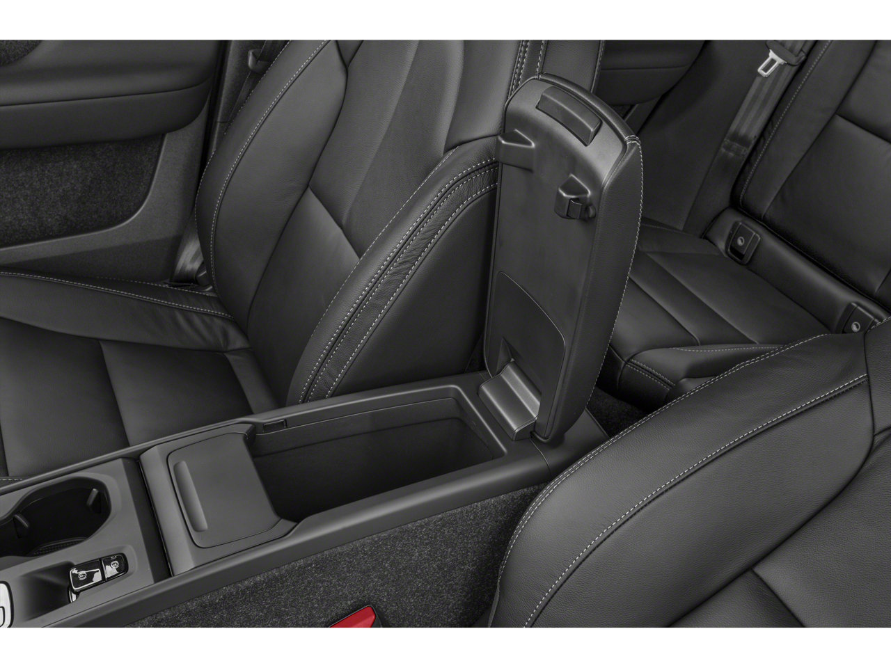 2023 Volvo XC40 B5 Plus Dark Theme