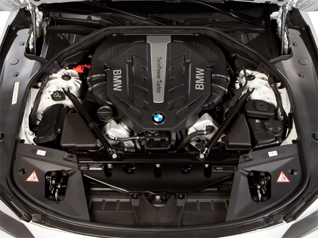 2011 BMW 7 Series 750Li xDrive