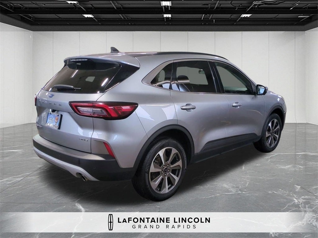 2024 Ford Escape Platinum