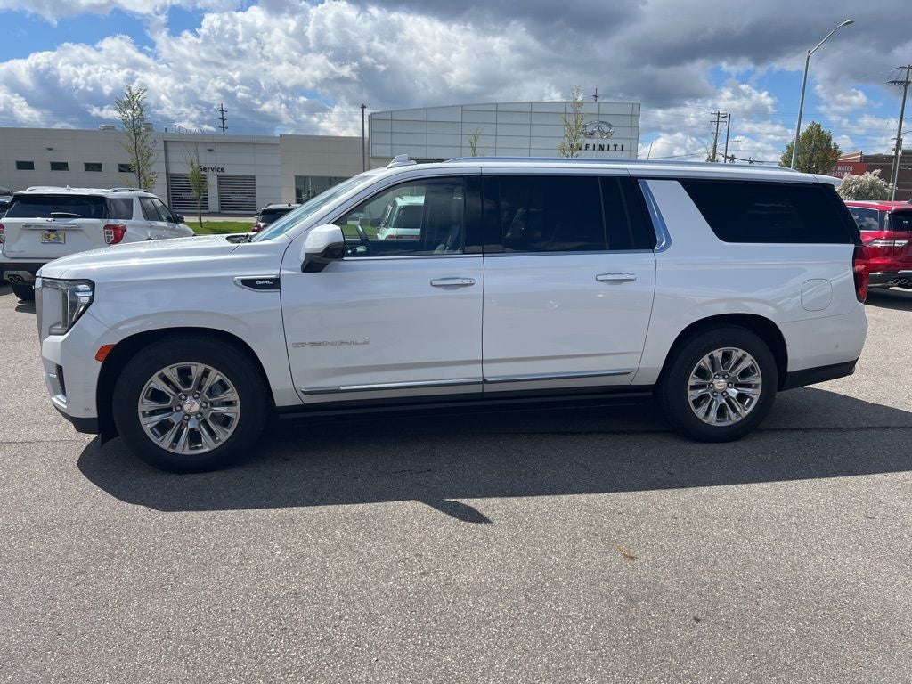 2023 GMC Yukon XL Denali