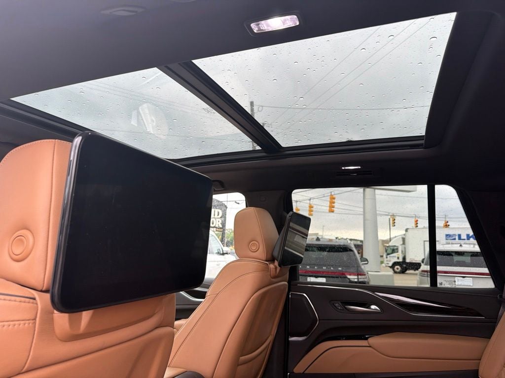 2024 Cadillac Escalade Sport