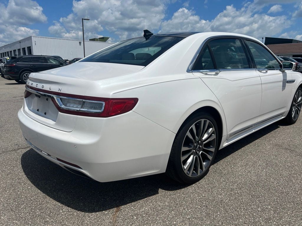 2019 Lincoln Continental Select