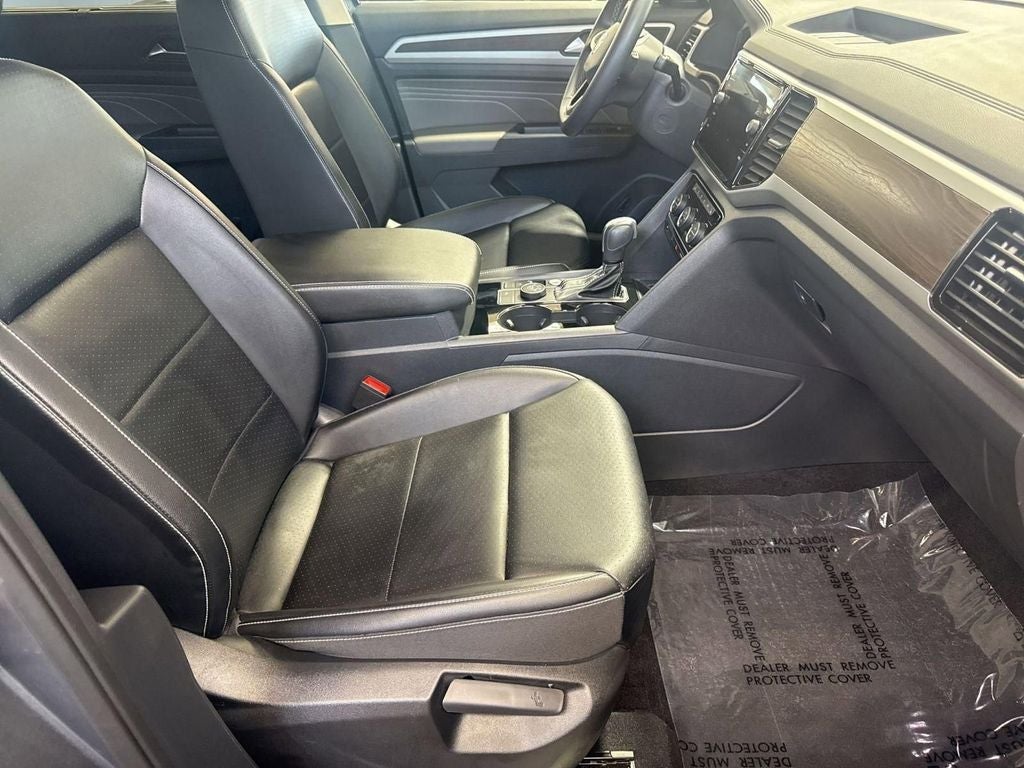 2022 Volkswagen Atlas 3.6L V6 SE w/Technology