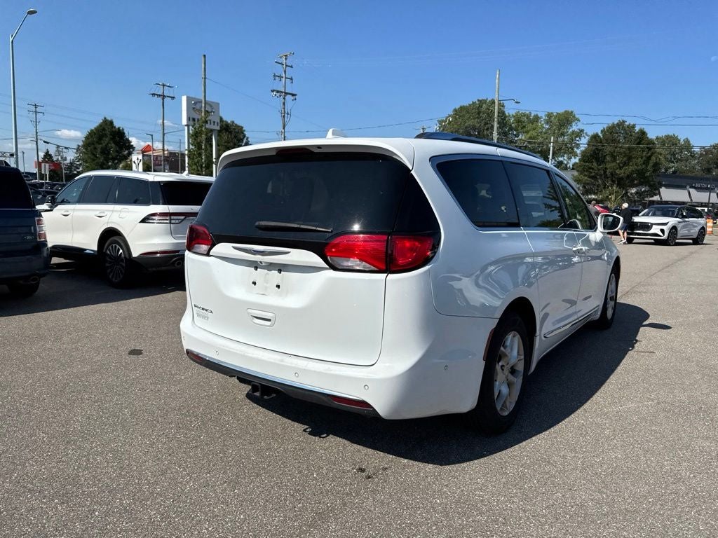 2019 Chrysler Pacifica Touring L