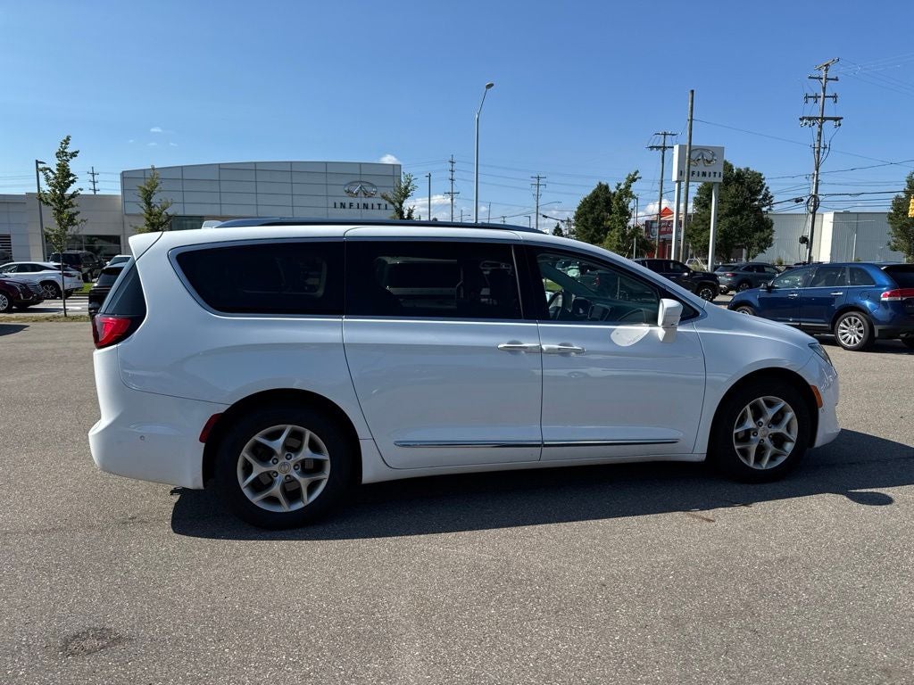 2019 Chrysler Pacifica Touring L