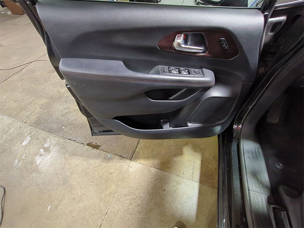 2020 Chrysler Pacifica Touring L Plus