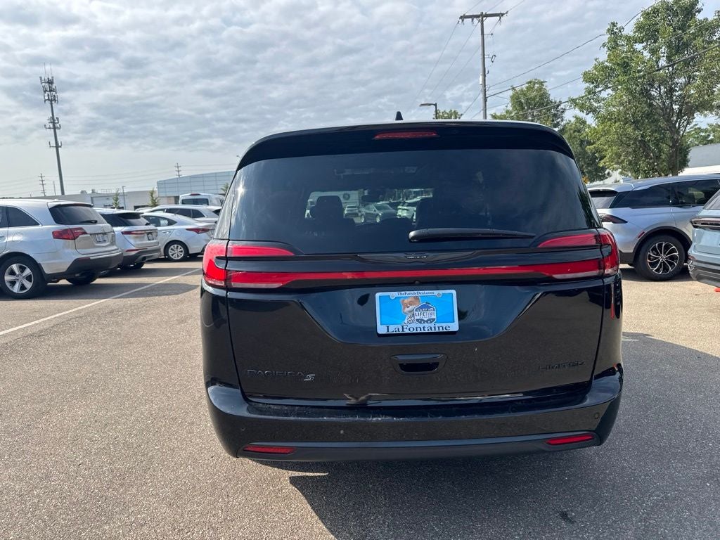 2025 Chrysler Pacifica Limited