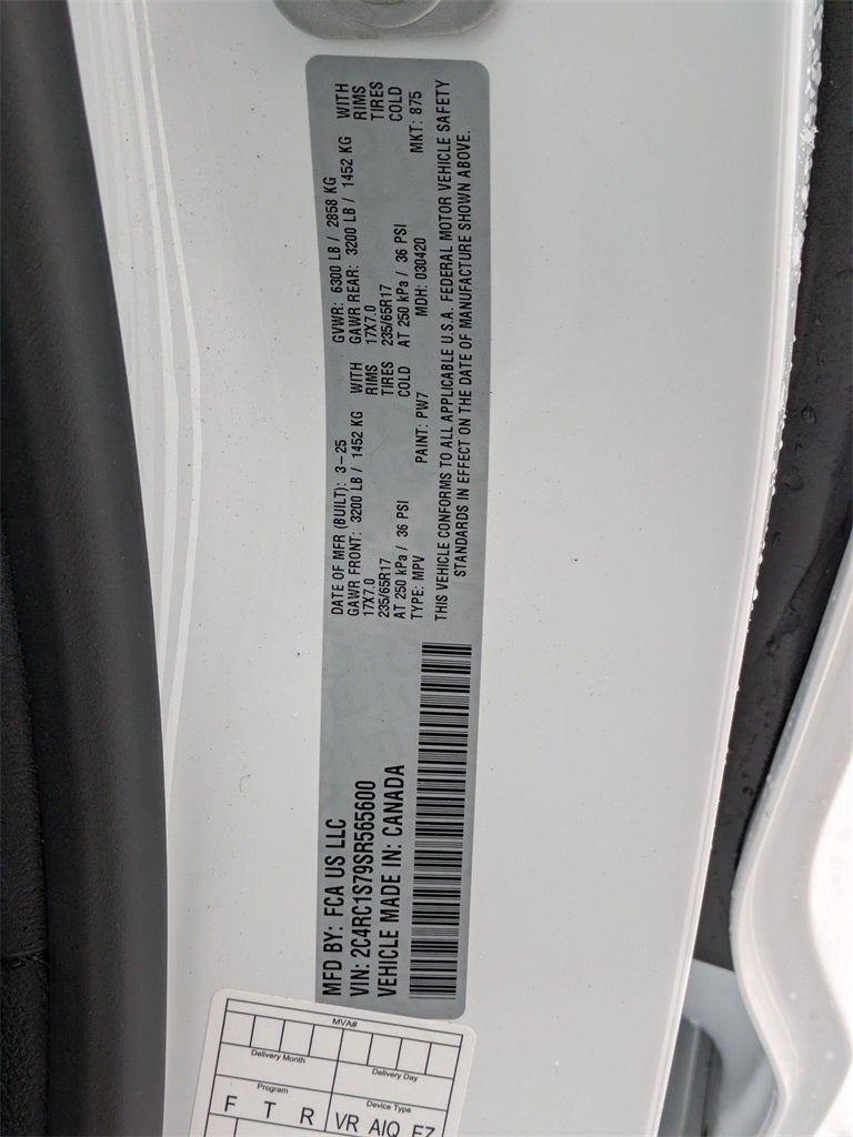 2025 Chrysler Pacifica Hybrid Select