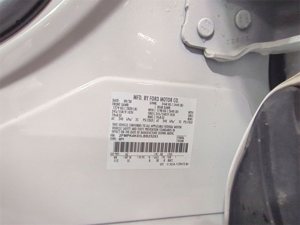 2020 Ford Edge Titanium