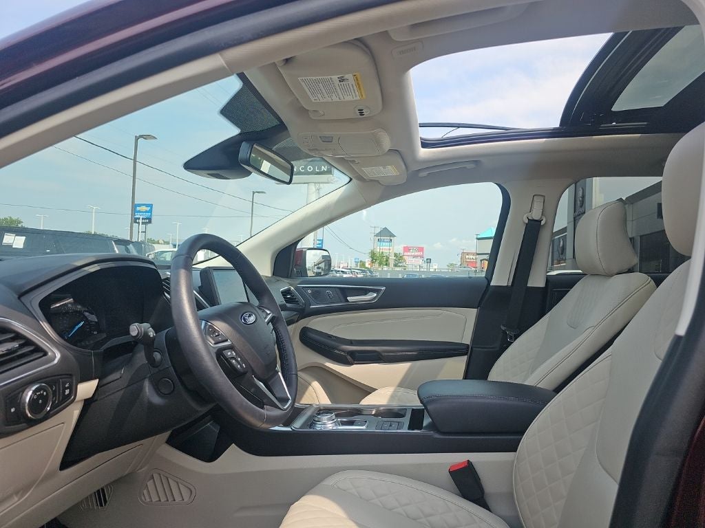 2023 Ford Edge Titanium