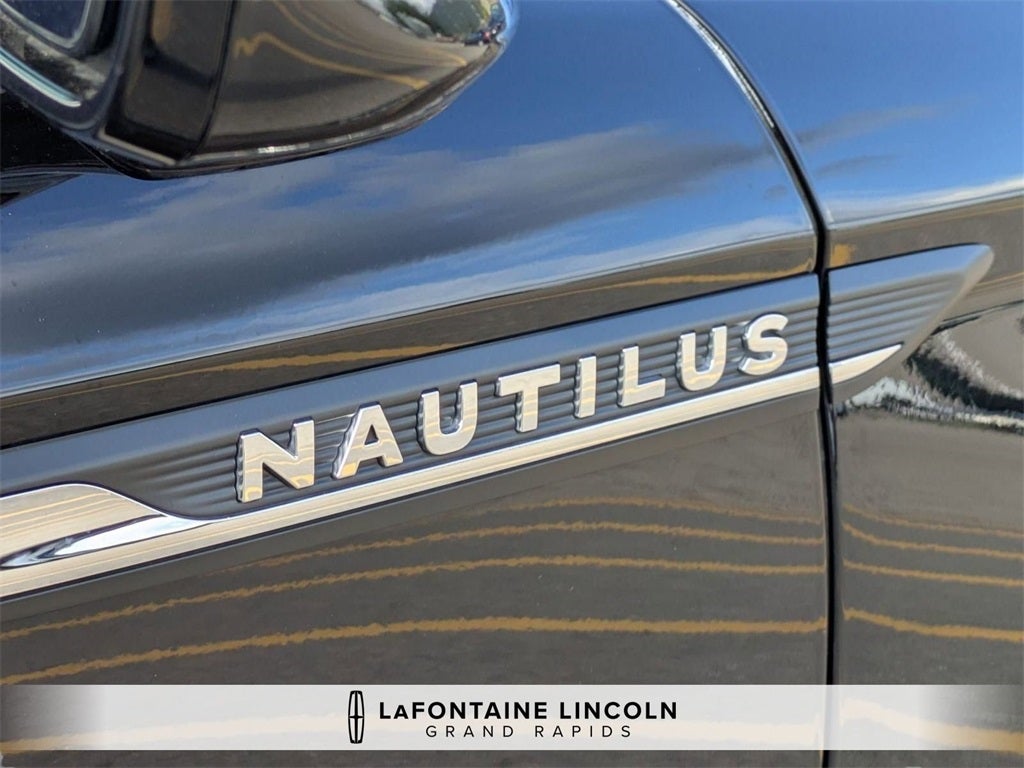 2023 Lincoln Nautilus Standard