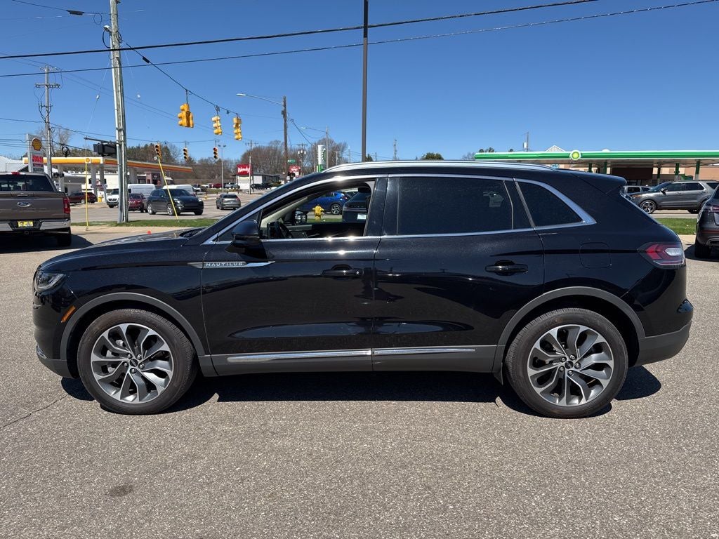 2022 Lincoln Nautilus Reserve