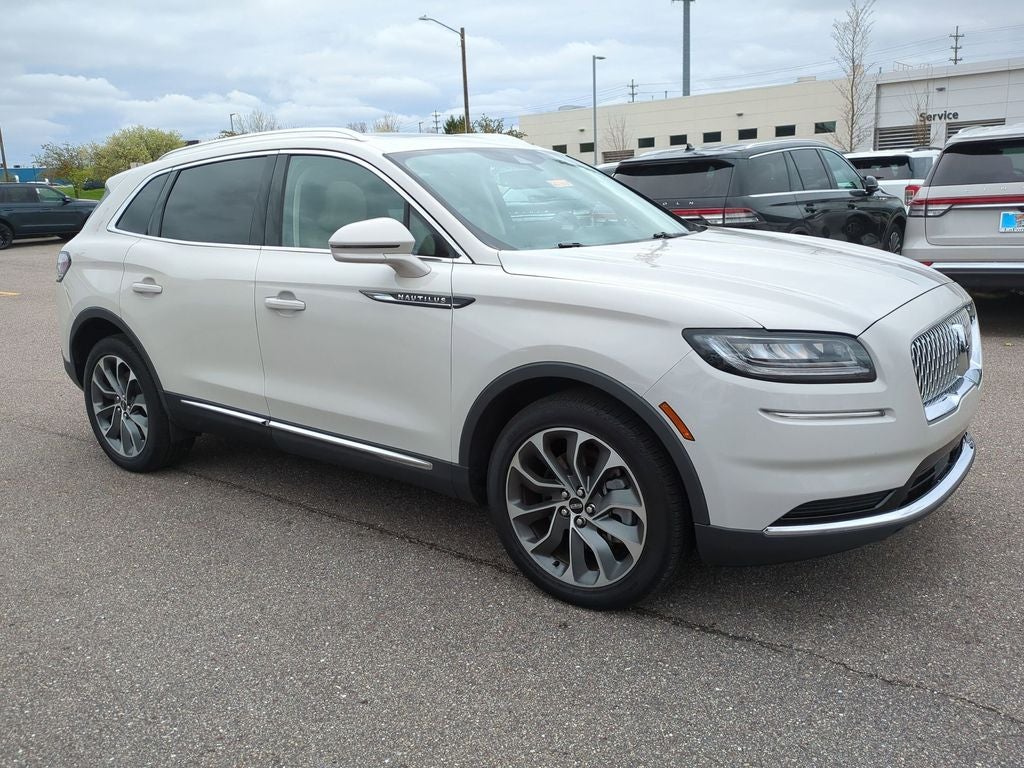2023 Lincoln Nautilus Reserve