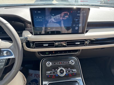 2023 Lincoln Nautilus Reserve