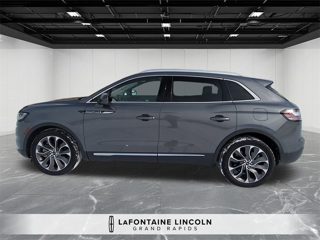 2022 Lincoln Nautilus Reserve