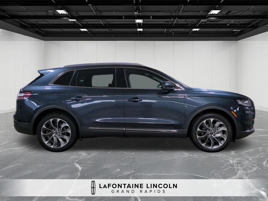 2021 Lincoln Nautilus Reserve