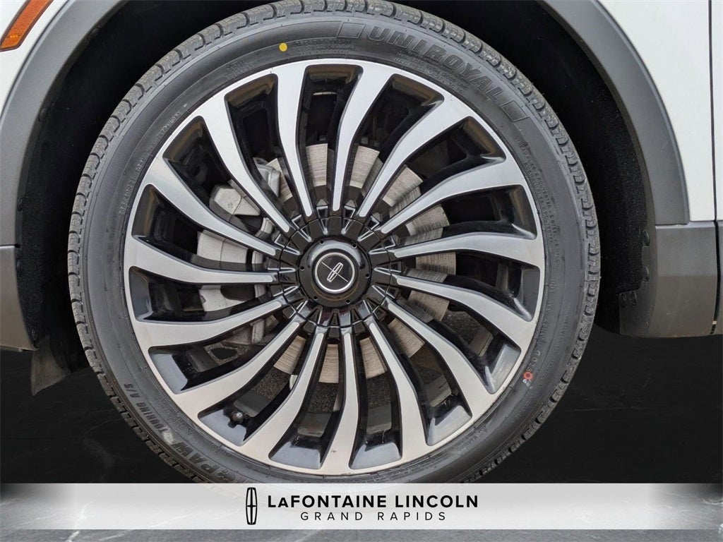 2022 Lincoln Nautilus Black Label
