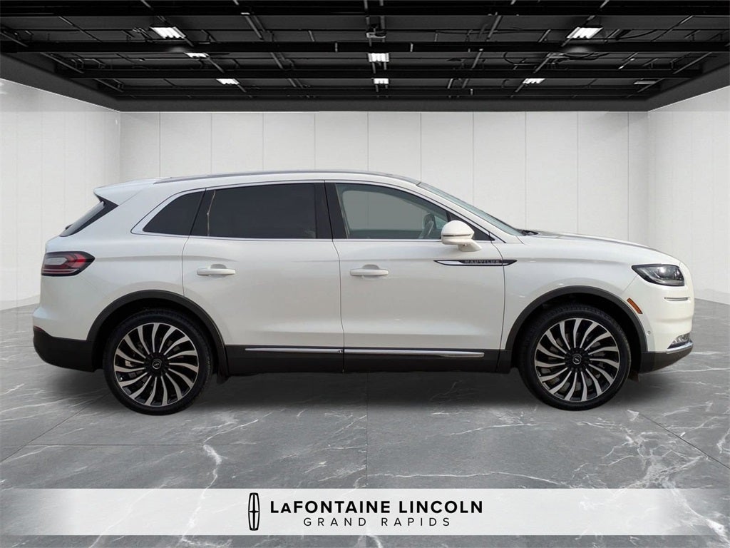 2022 Lincoln Nautilus Black Label