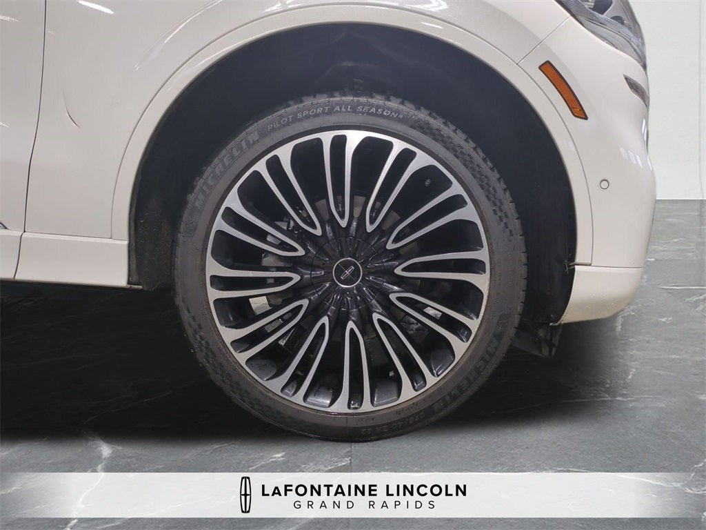 2023 Lincoln Aviator Black Label