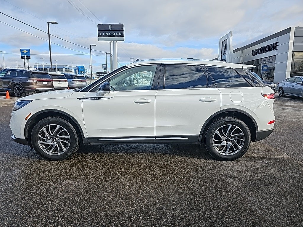 2022 Lincoln Corsair Standard