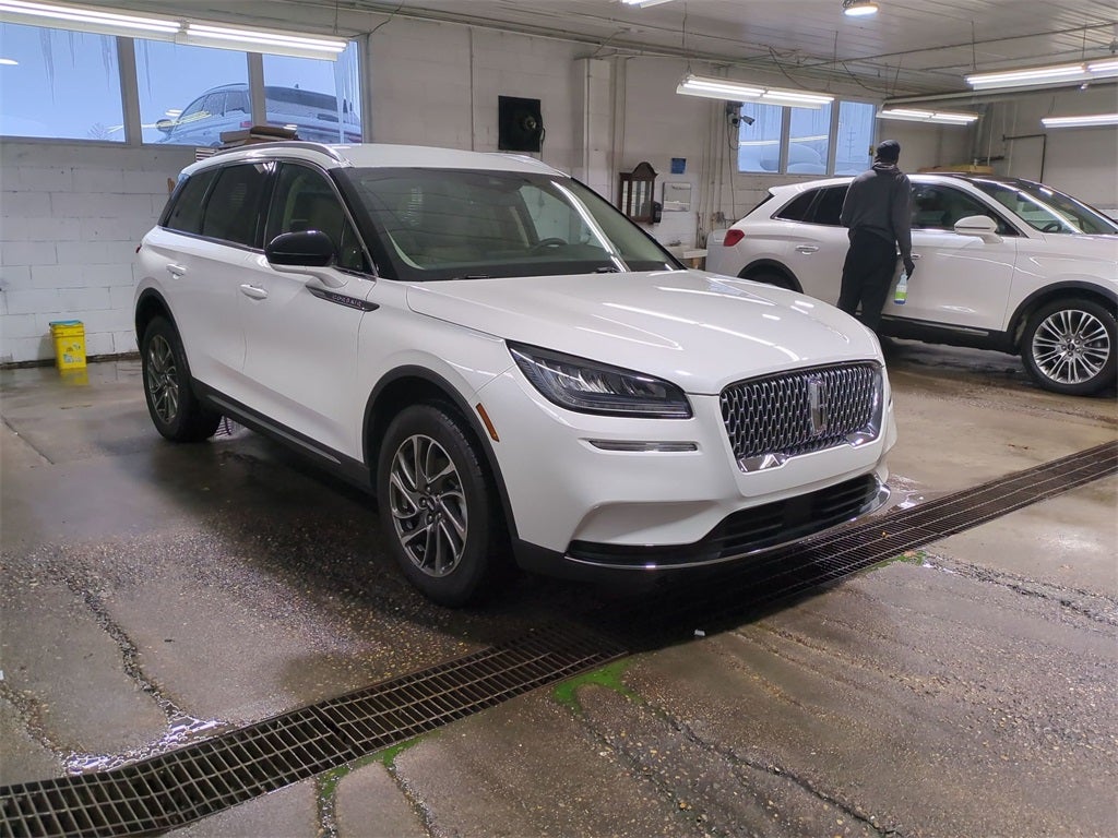 2022 Lincoln Corsair Standard