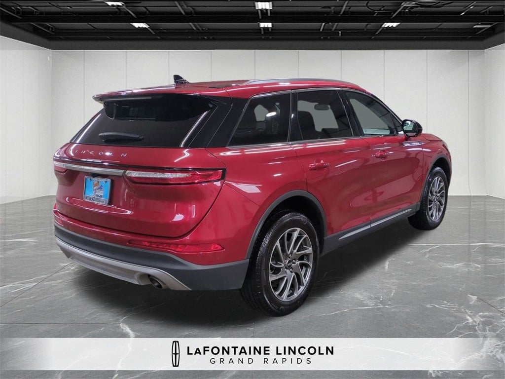 2022 Lincoln Corsair Standard
