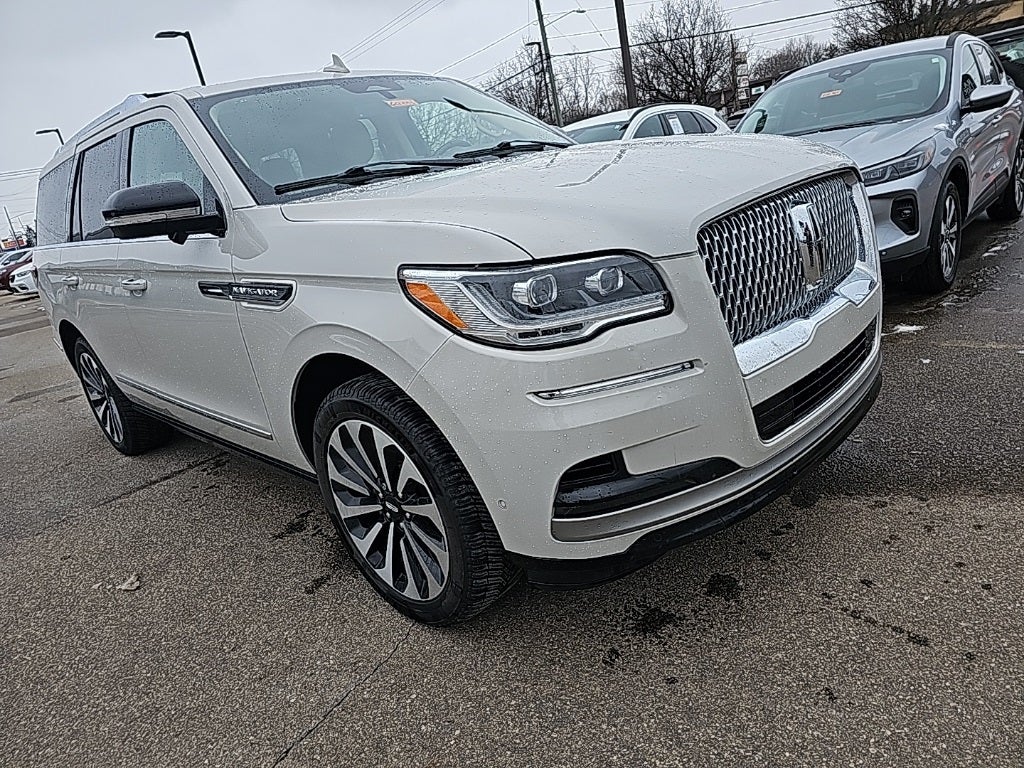2023 Lincoln Navigator Reserve