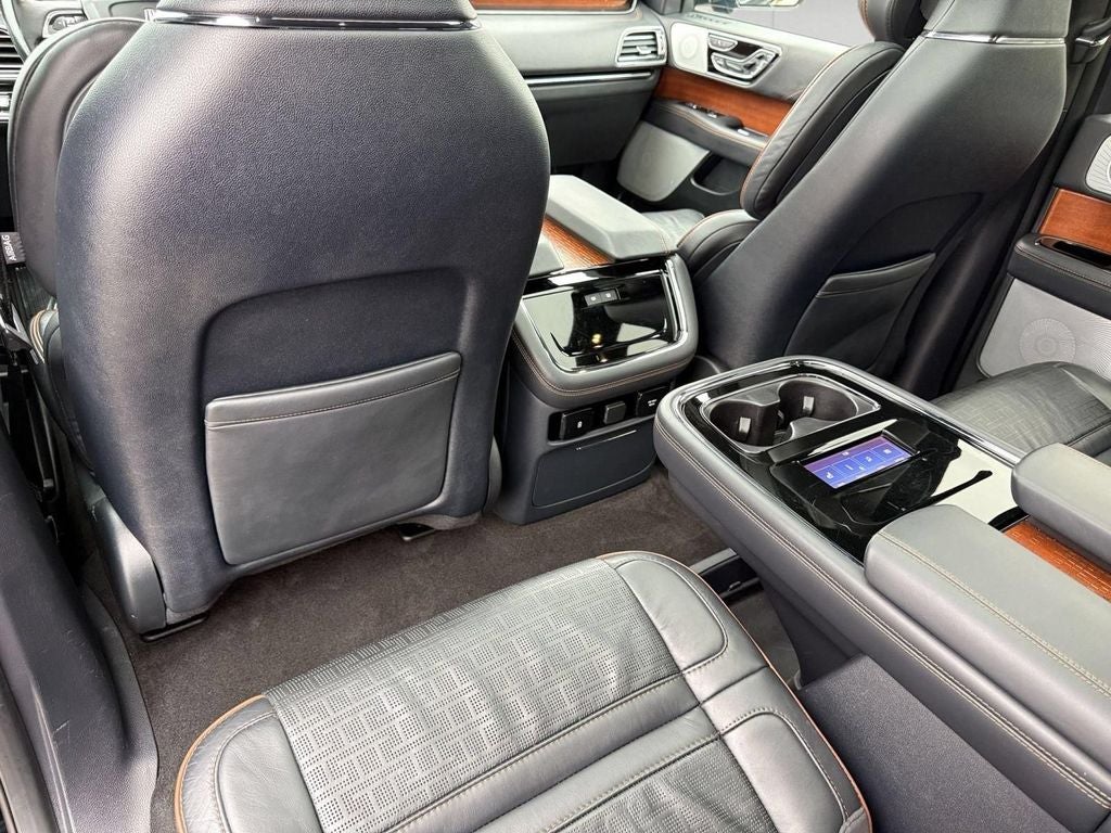 2024 Lincoln Navigator Black Label