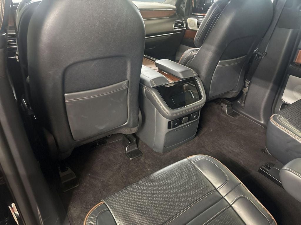2024 Lincoln Navigator Black Label