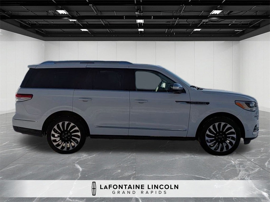 2023 Lincoln Navigator Black Label