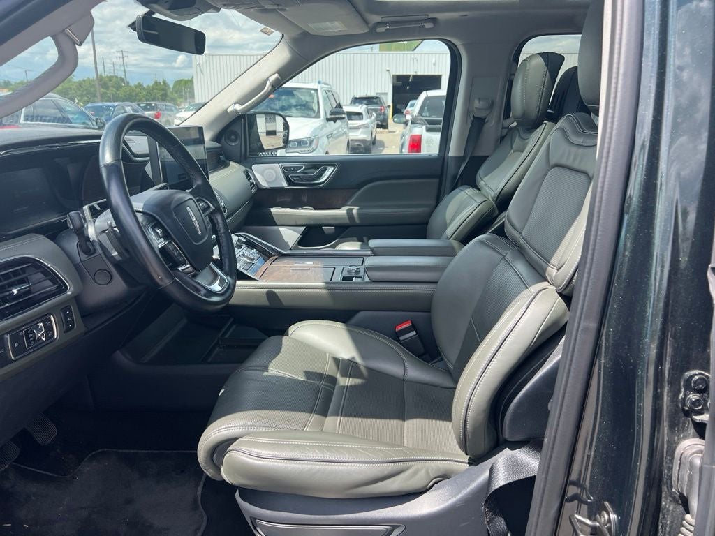 2022 Lincoln Navigator Black Label