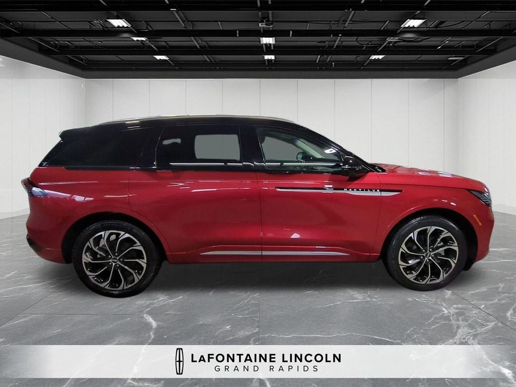 2024 Lincoln Nautilus Reserve