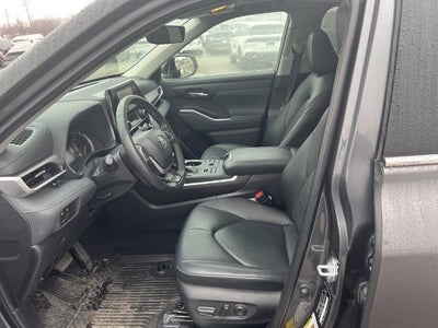 2024 Toyota Highlander XLE