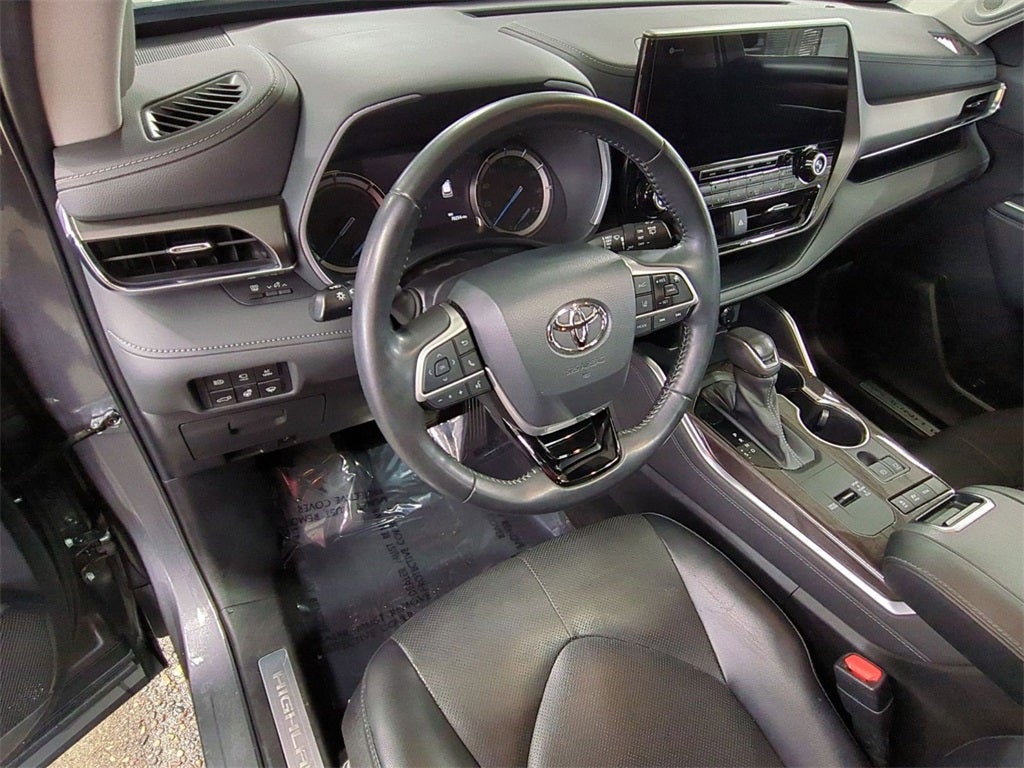 2022 Toyota Highlander Hybrid Limited