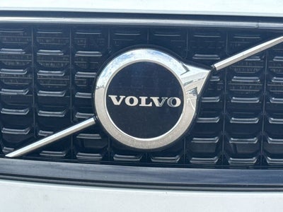 2024 Volvo S60 B5 Core Dark Theme
