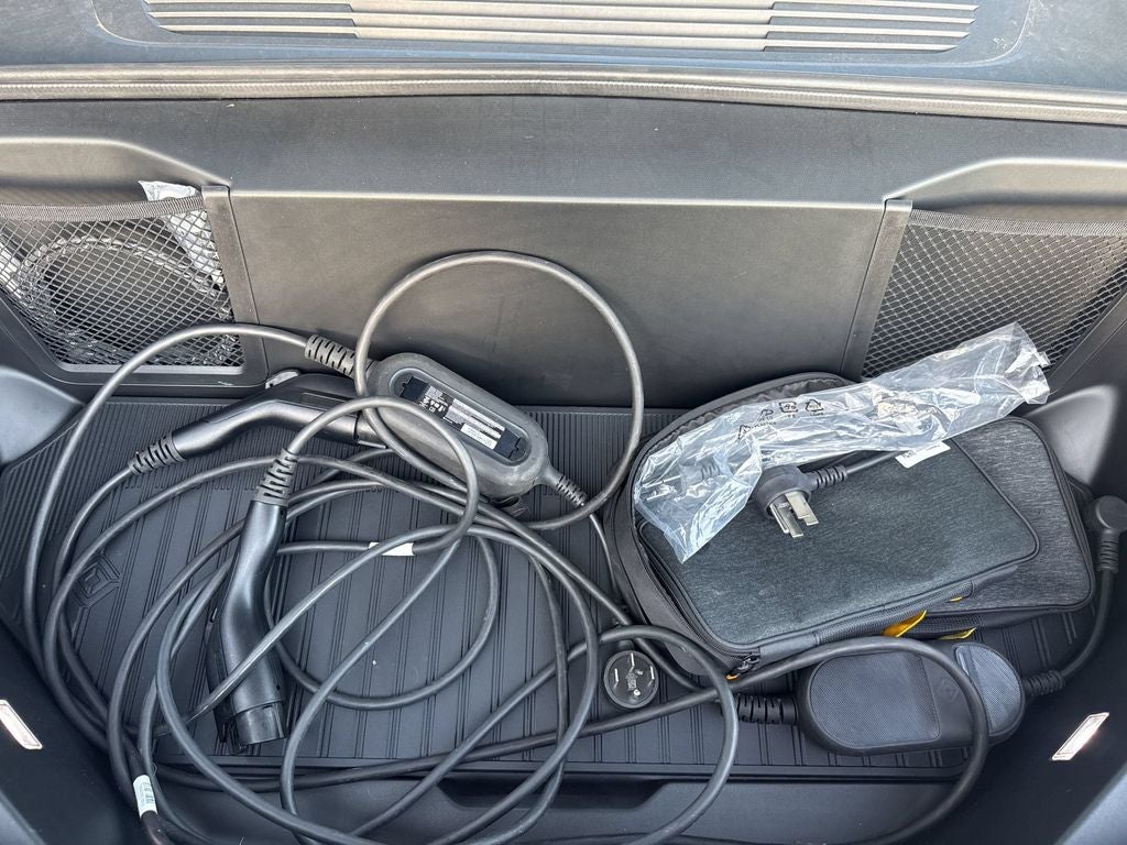 2025 Rivian R1S Adventure Dual Motor Standard Pack
