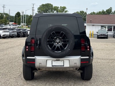 2025 Land Rover Defender 110 S