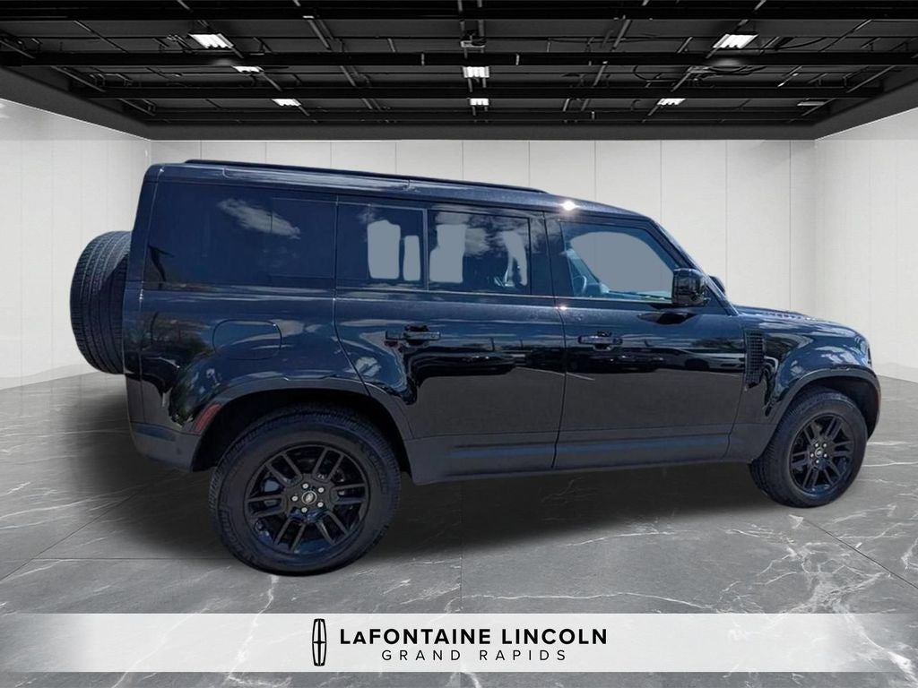2025 Land Rover Defender 110 S