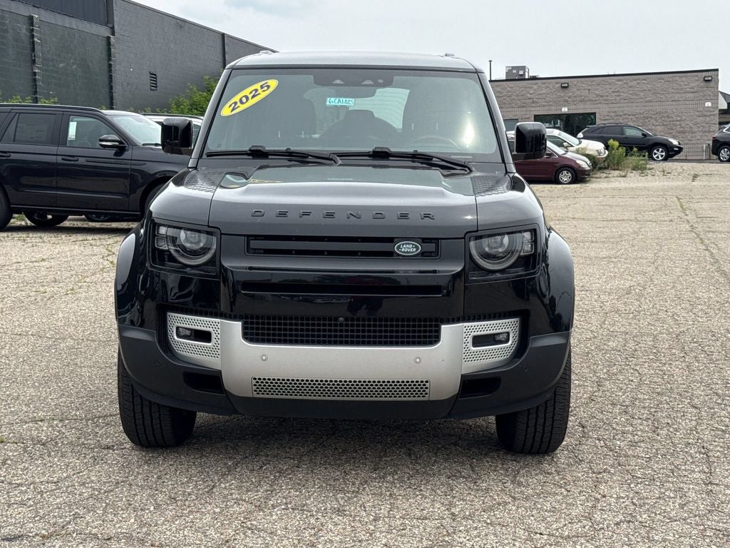 2025 Land Rover Defender 110 S