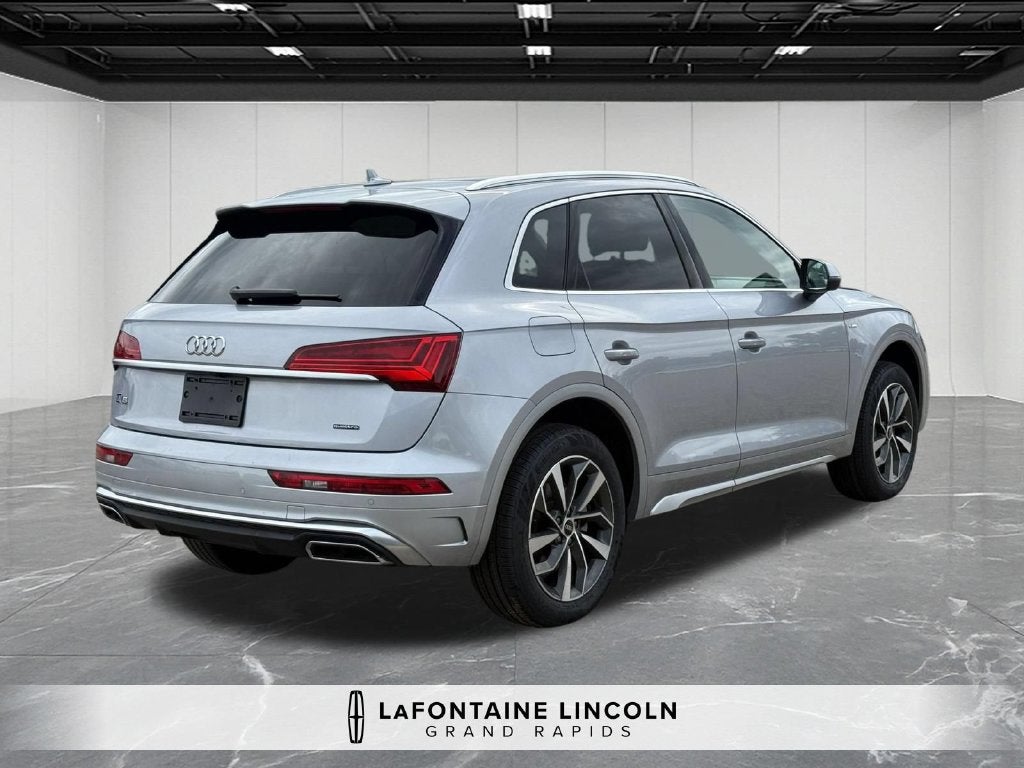 2024 Audi Q5 45 S line Premium quattro