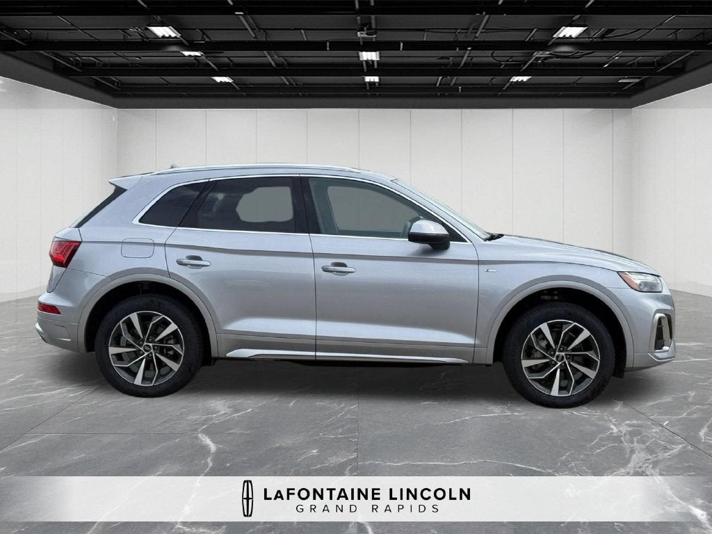 2024 Audi Q5 45 S line Premium quattro