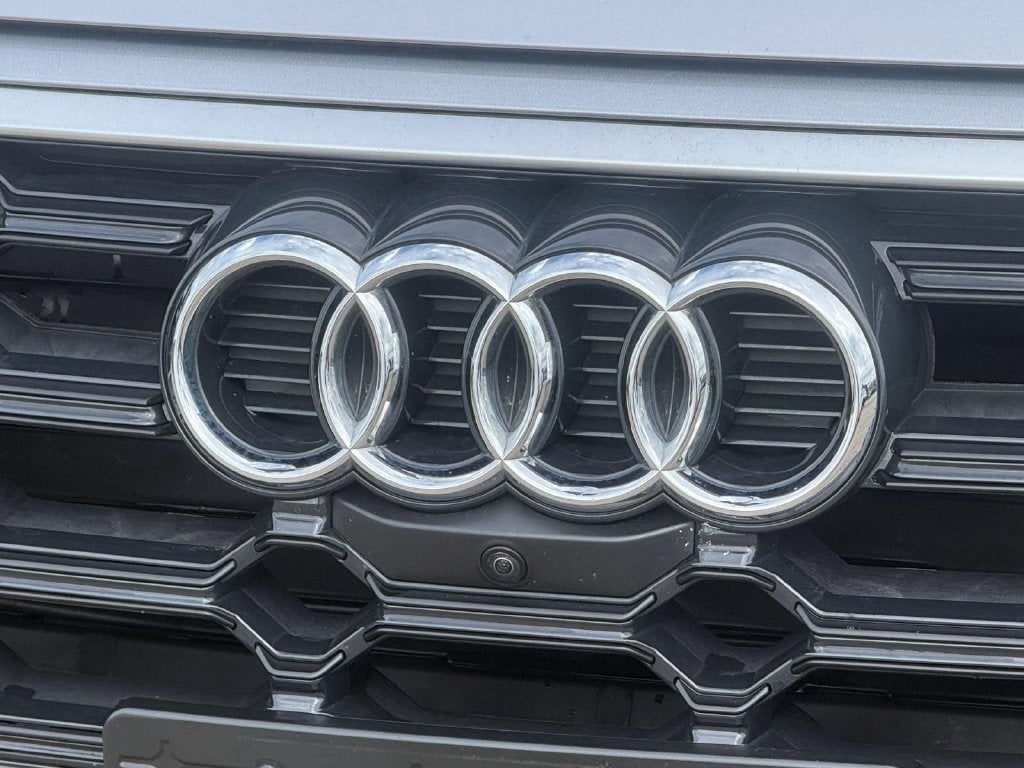 2024 Audi Q5 45 S line Premium quattro
