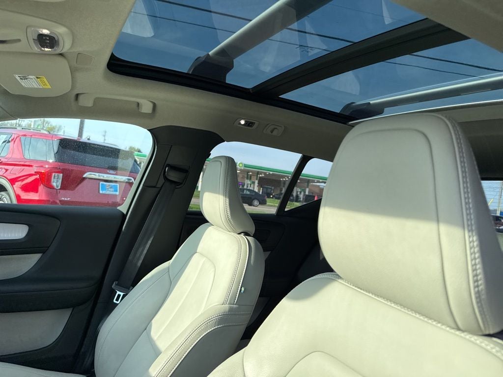 2019 Volvo XC40 R-Design