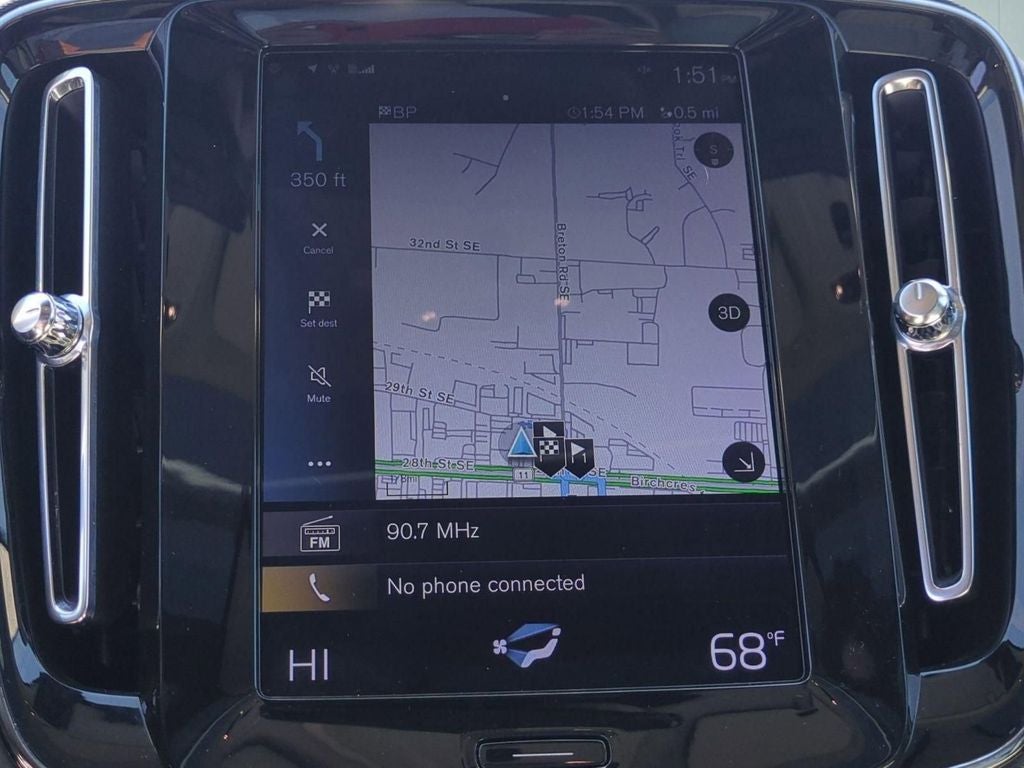 2019 Volvo XC40 R-Design