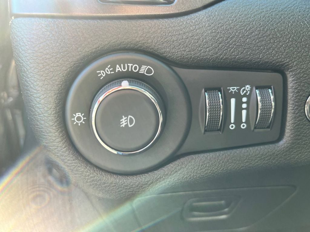 2022 Jeep Cherokee Trailhawk