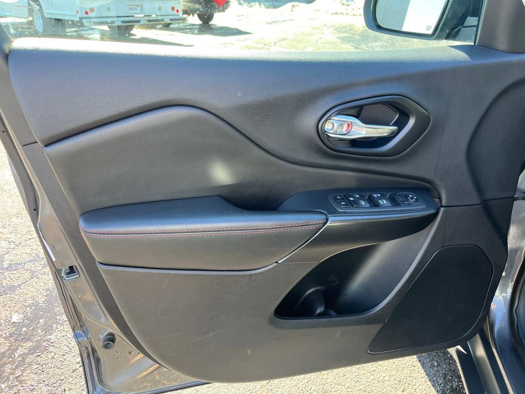 2022 Jeep Cherokee Trailhawk