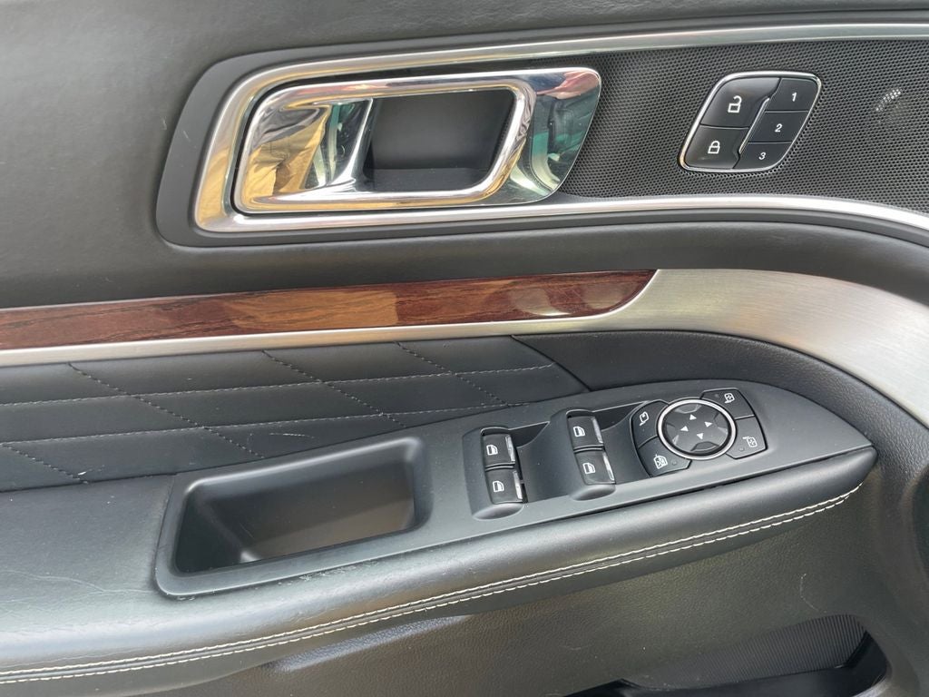 2017 Ford Explorer Platinum