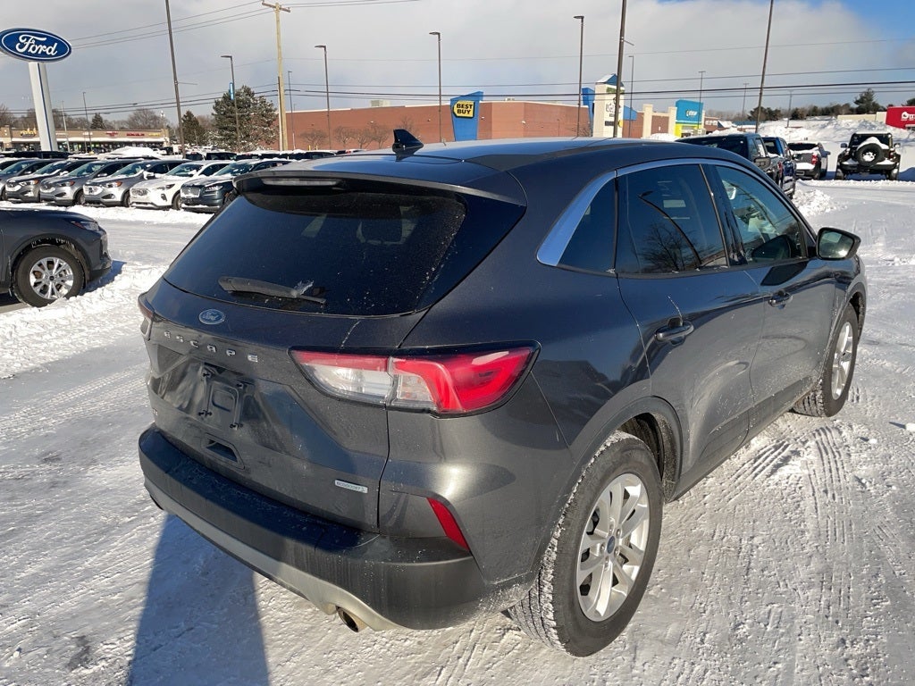 2020 Ford Escape SE