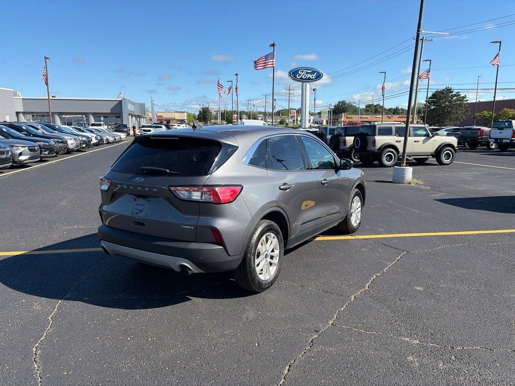 2021 Ford Escape SE