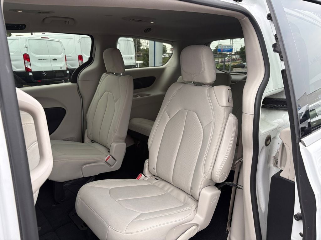 2017 Chrysler Pacifica Touring